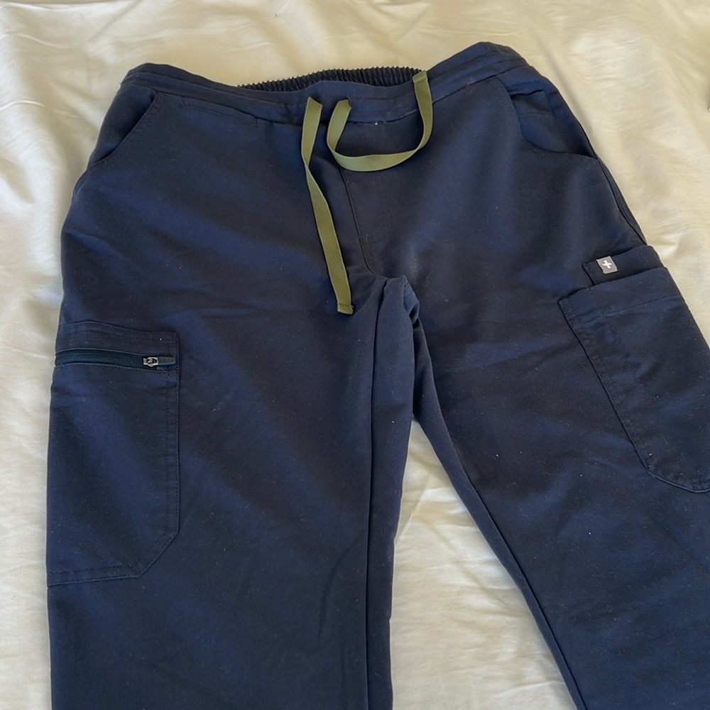 FIGS Scrub Pant Size Small